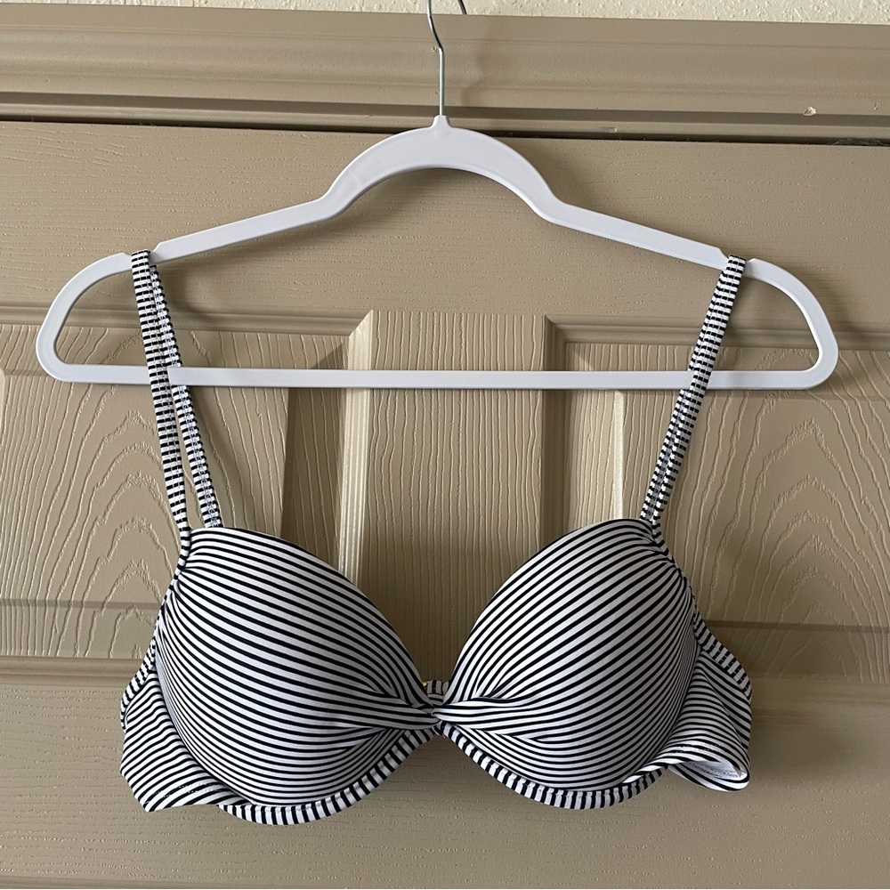 Xhilaration - Black and White Stripped Push-up Bikini Top